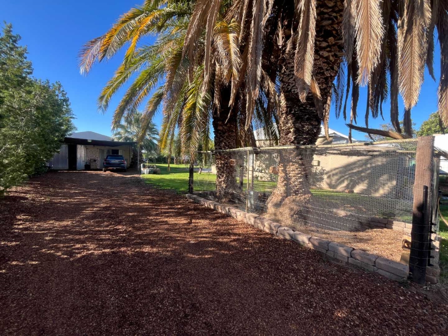 4 Bedroom Property for Sale in Kanoneiland Northern Cape